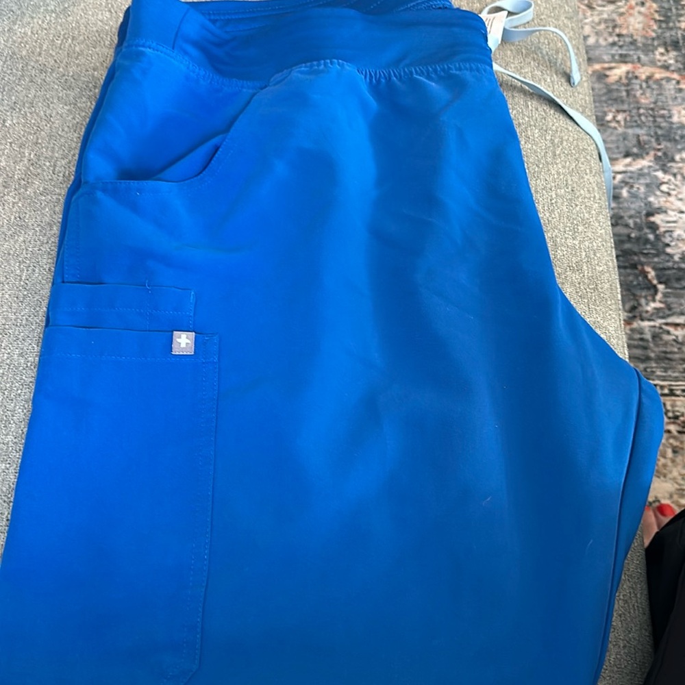 Figs like new Kade cargo Catrina one pocket